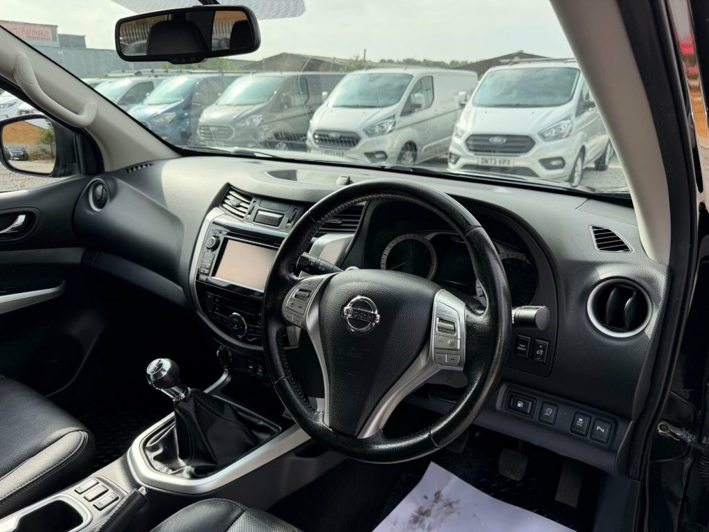 Nissan Navara 2.3L Tekna Black #5