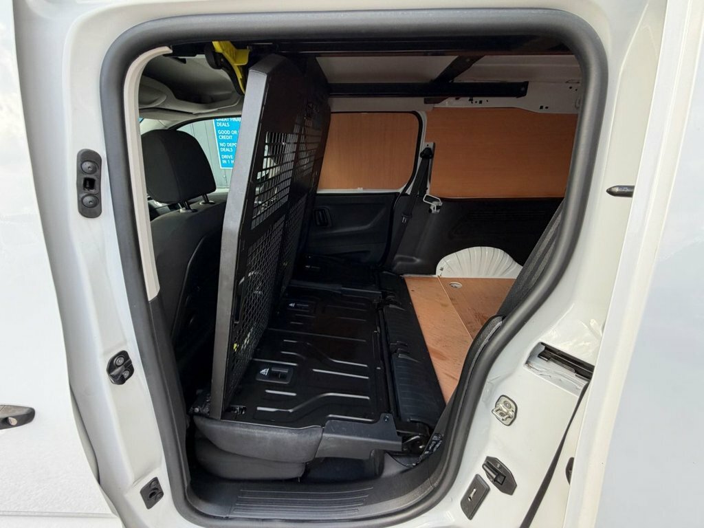 Vauxhall Combo Crg L1 2300 1.5 Tb D 130 Prme Au Silver #35