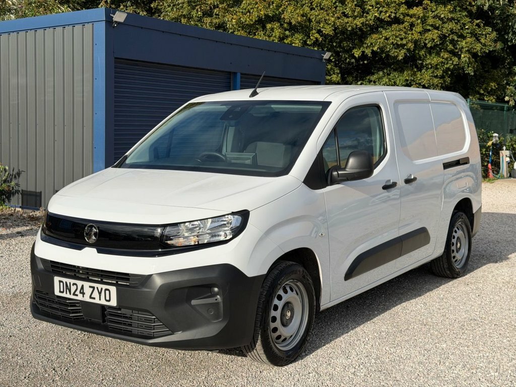 Vauxhall Combo Crg L1 2300 1.5 Tb D 130 Prme Au Silver #2