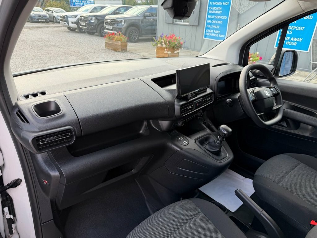 Vauxhall Combo Crg L1 2300 1.5 Tb D 130 Prme Au Silver #28
