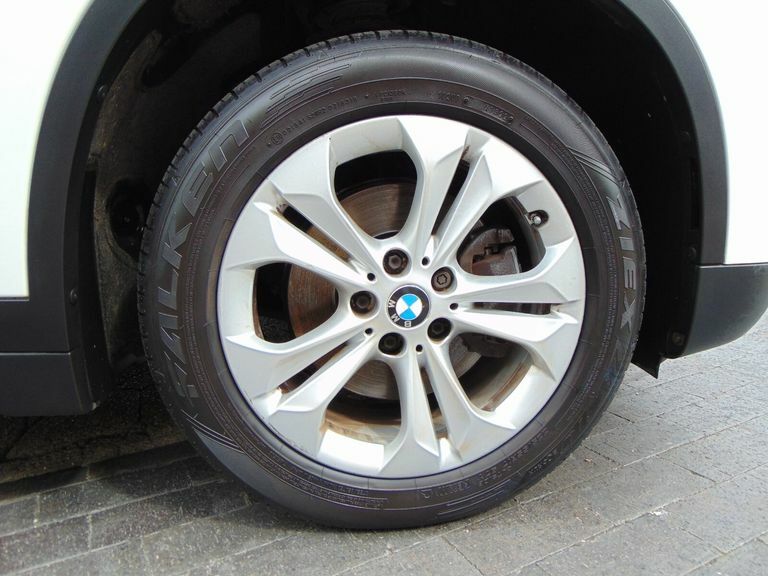 BMW X1 Xdrive 20D M Sport White #46