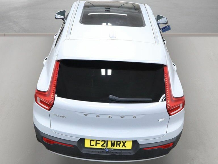 Volvo XC40 Recharge T5 R-design Pro Blue #9