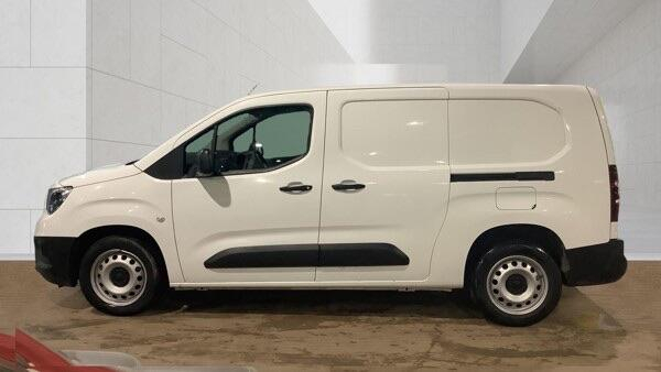 Vauxhall Combo 1.5 Turbo D 2300 Dynamic L2 H1 Euro 6 White #2
