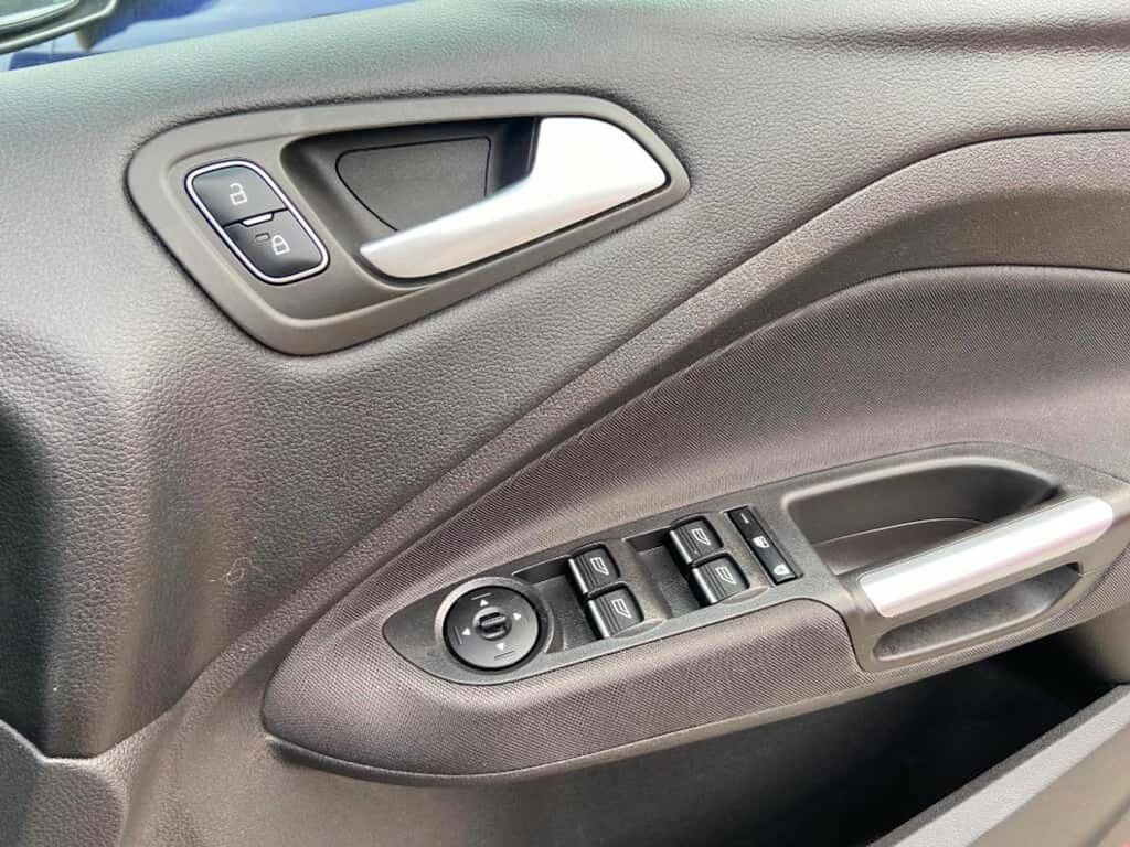 Ford Grand C-Max Ford Grand C-max 1.5 Tdci Zetec Powershift Silver #22