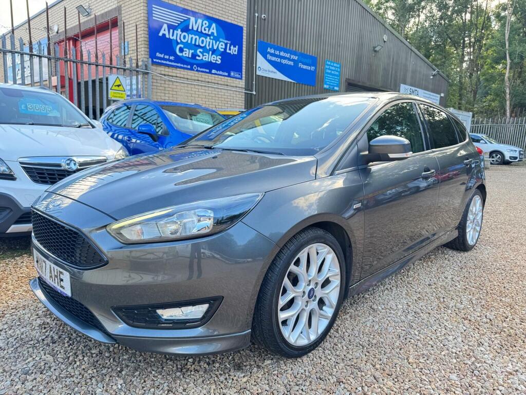 Ford Focus 1.0 Ecoboost 125 Zetec Edition Blue #1