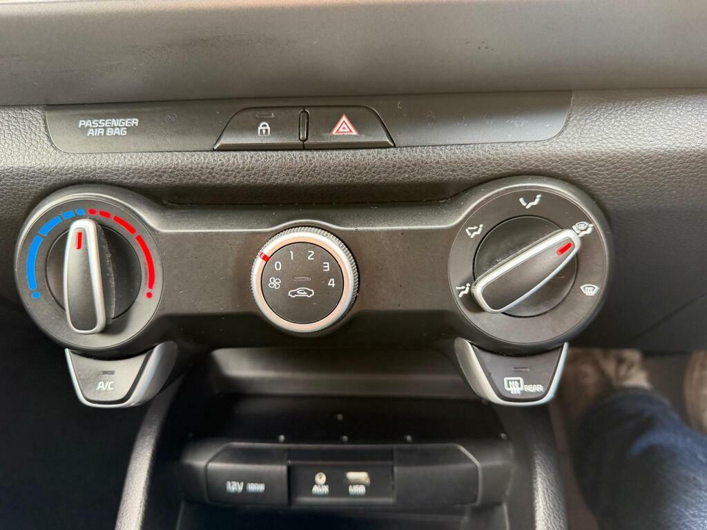 Kia Stonic 1.0 First Edition 118 Bhp 7In Satellite Navigat Grey #24