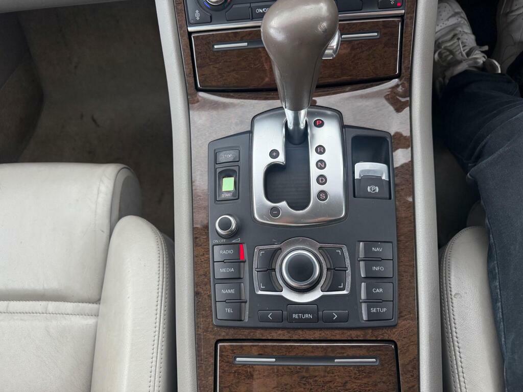 Audi A8 Saloon 3.0 Tdi Se Quattro 200757 Blue #25
