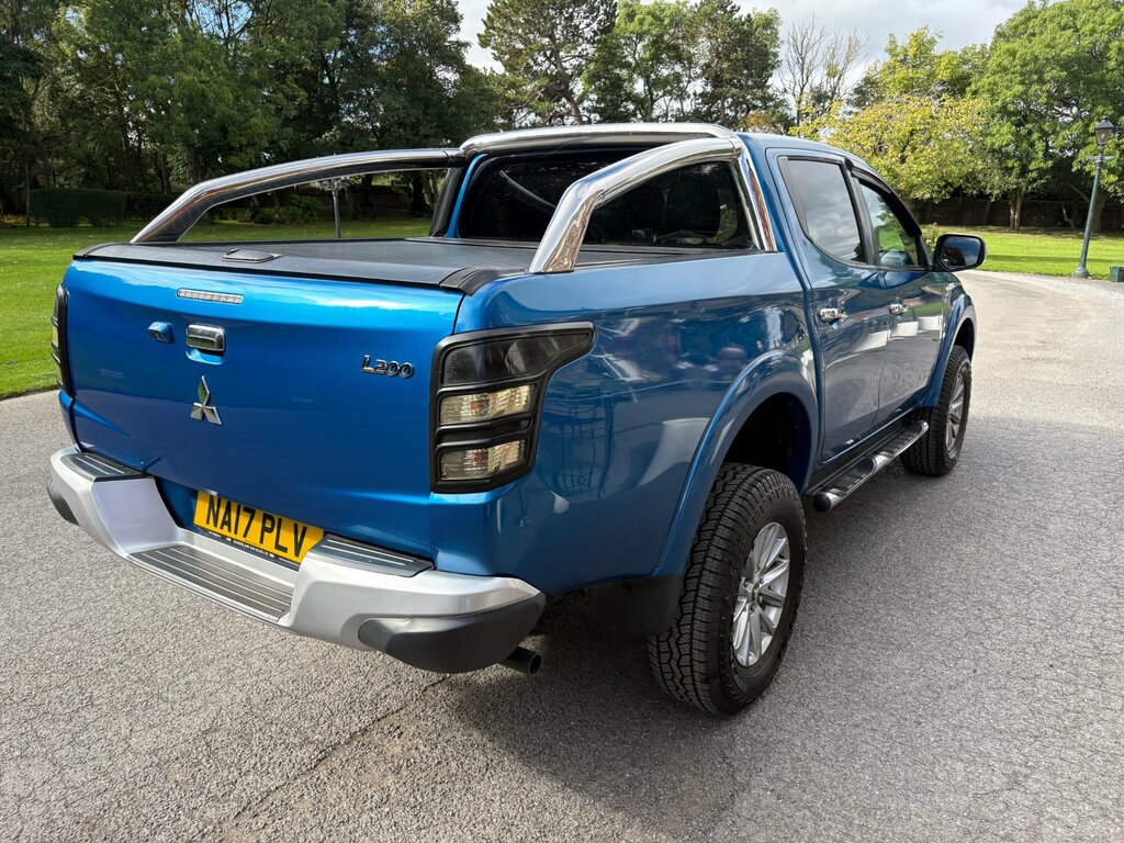 Mitsubishi L200 2.4 Di-d Dc Warrior Pickup Double Cab M Blue #5