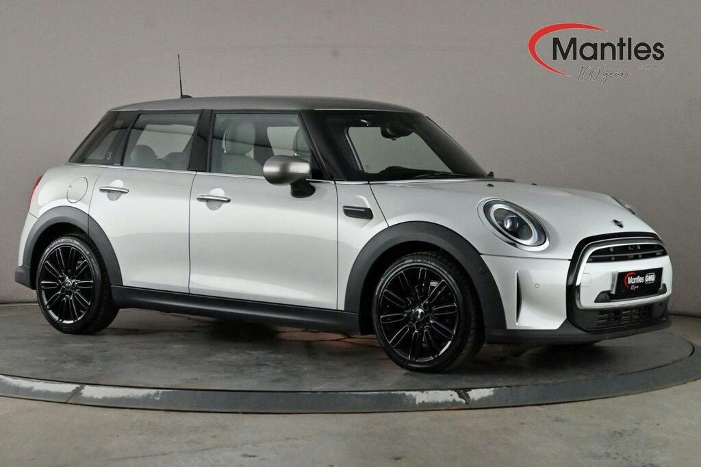 Mini Hatch 1.5 Cooper Exclusive Hatchback Steptron Silver