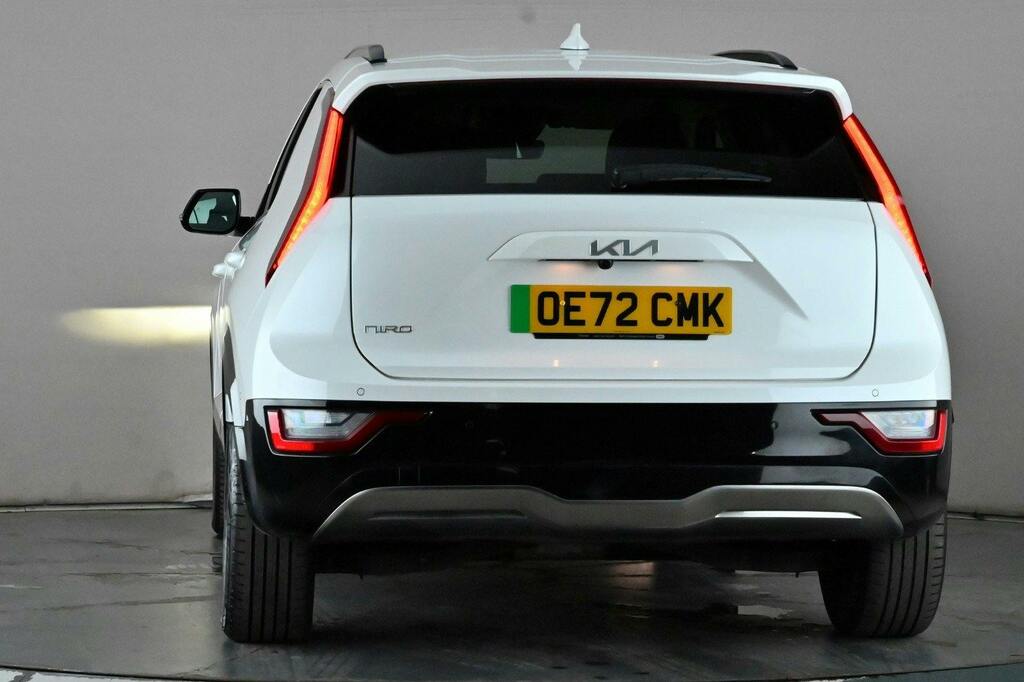 Kia e-Niro 64.8Kwh 4 Suv White #5