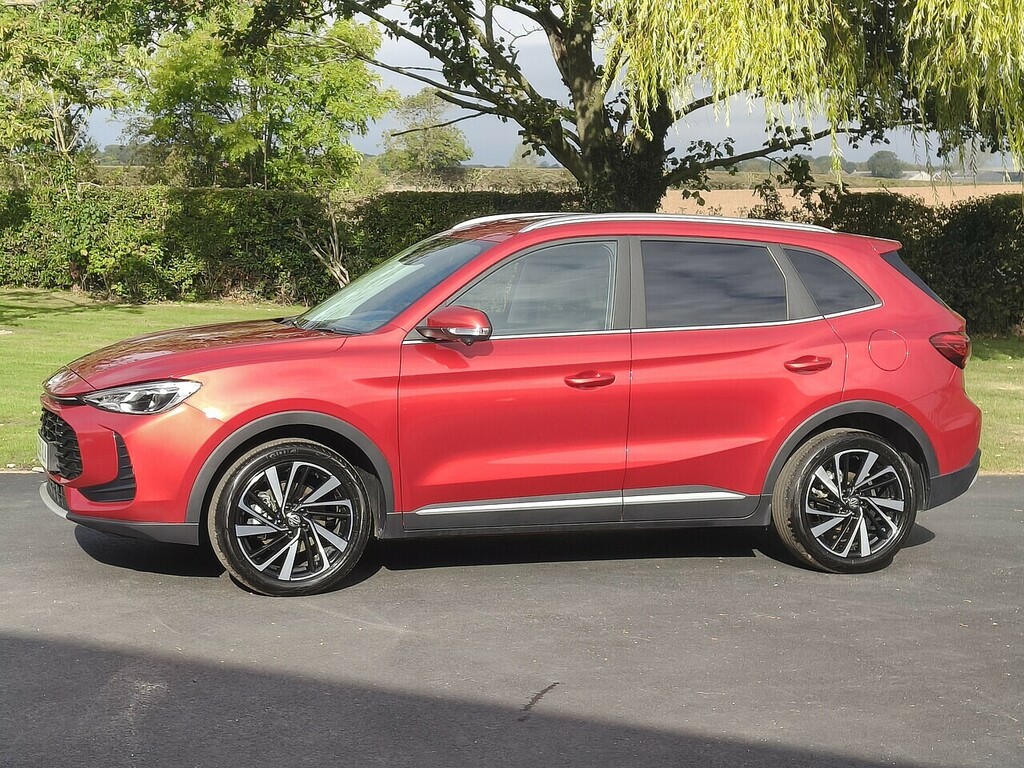 MG ZS Trophy Hybrid Red #4