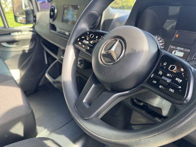 Mercedes-Benz Sprinter 2.0 315 Cdi Progressive Chassis Cab Man White #11