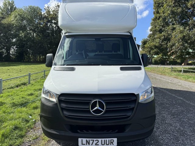Mercedes-Benz Sprinter 2.0 315Cdi 3.5T. Lwb 4.2M X 2.4M Int. Height Curta White #2