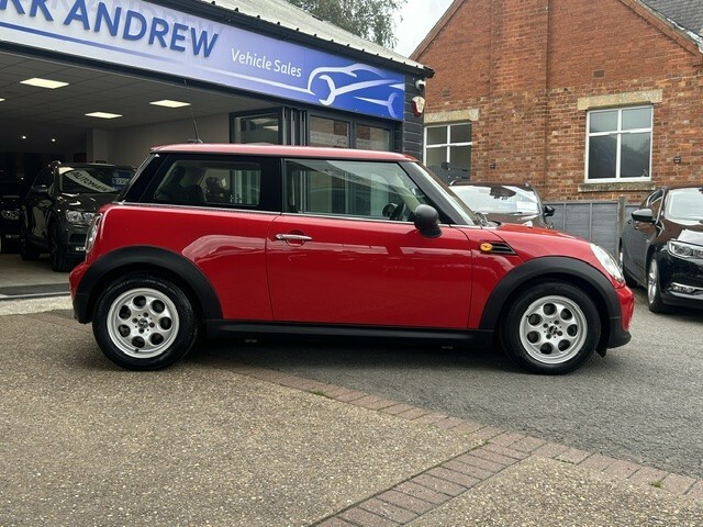 Mini Hatch Hatchback 1.6 One Hatch 2011 Red #2