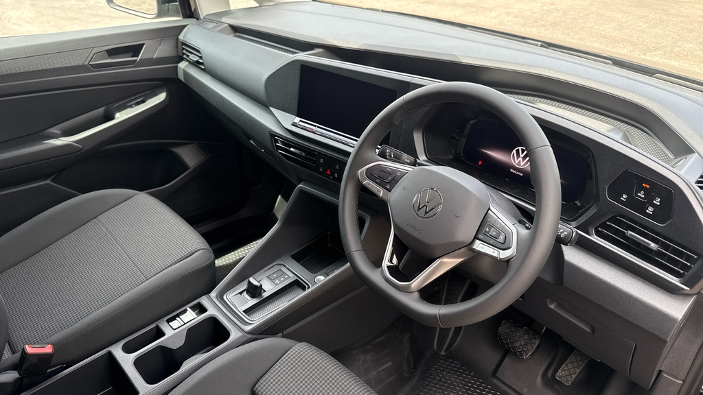 Volkswagen Caddy Maxi Volkswagen Caddy Cargo Maxi C20 Petr 1.5 Ehybrid 1 Black #6