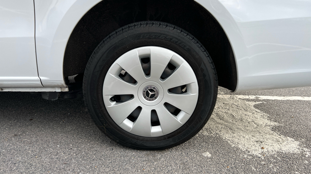 Mercedes-Benz Vito Mpv White #14