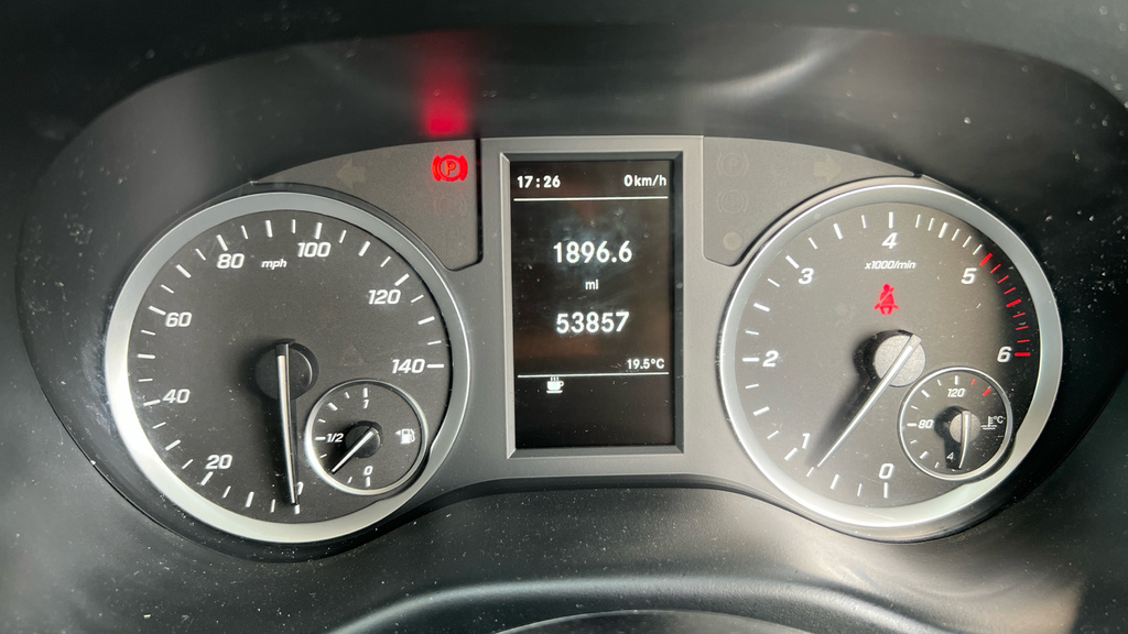 Mercedes-Benz Vito Mpv White #28