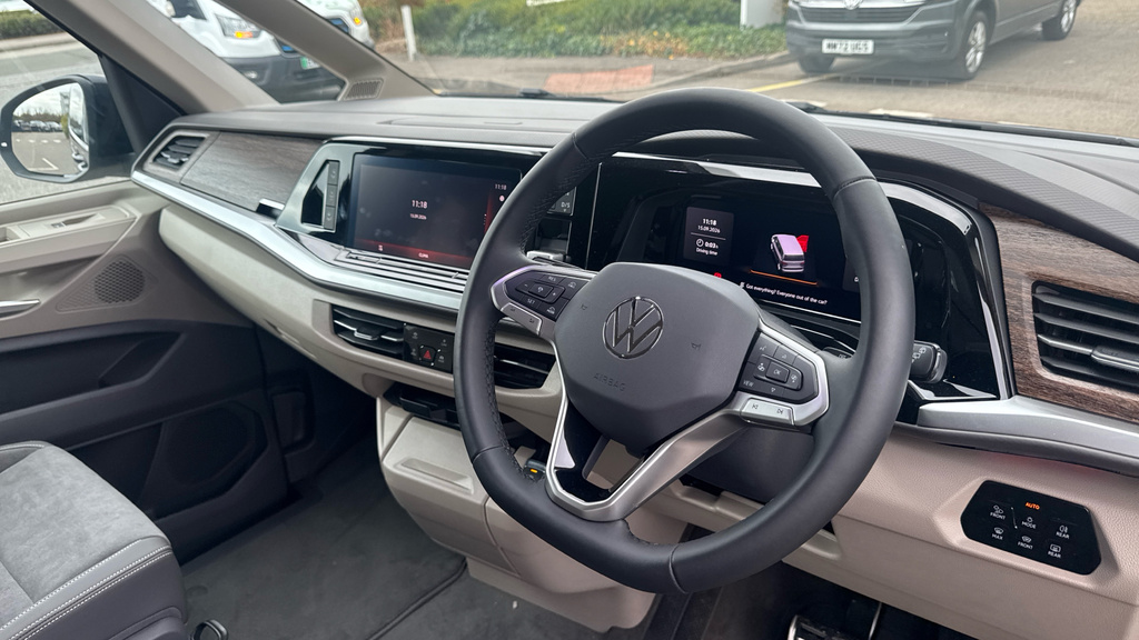 Volkswagen Multivan Multivan Style Long 245 Ps 1.5 Ehybrid 6-Speed Dsg Blue #6