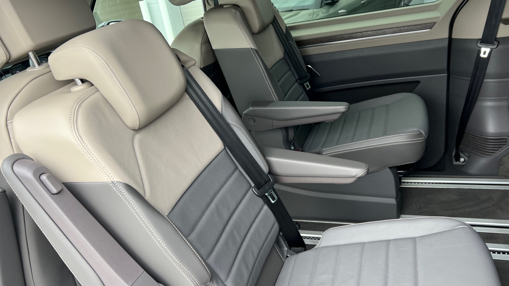 Volkswagen Multivan Style Long 245 Ps 1.5 Ehybrid 6-Speed Dsg 4Motion Black #36