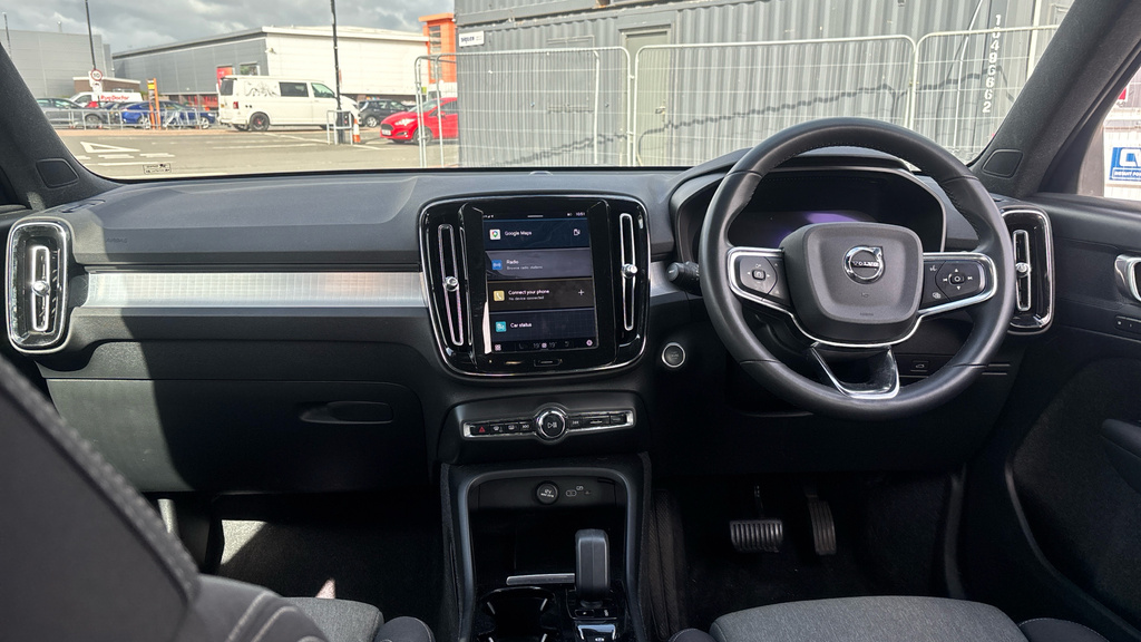Volvo XC40 Xc40 2.0 B4p Plus Dark Awd Black #5