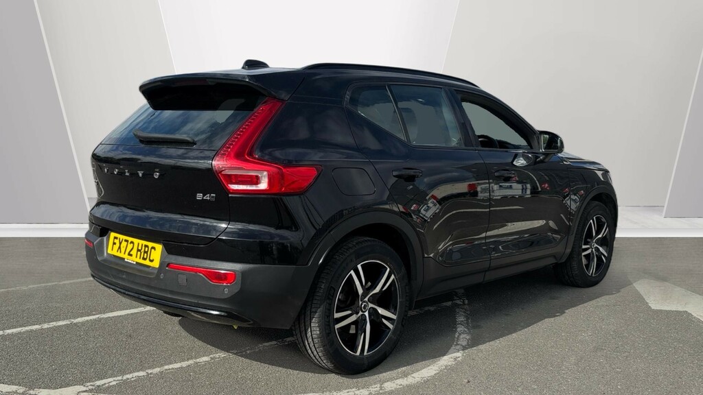 Volvo XC40 Xc40 2.0 B4p Plus Dark Awd Black #2
