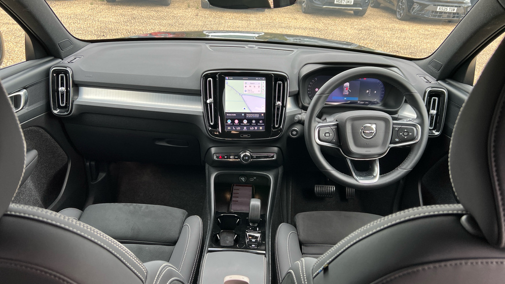 Volvo XC40 Xc40 2.0 B4p Plus Black Edition Black #5