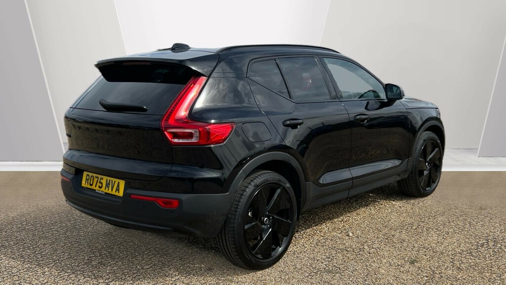 Volvo XC40 Xc40 2.0 B4p Plus Black Edition Black #2