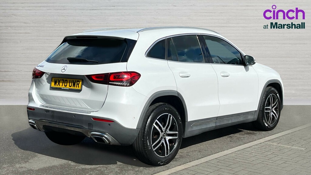 Mercedes-Benz GLA Class Gla 200 Sport Executive White #3