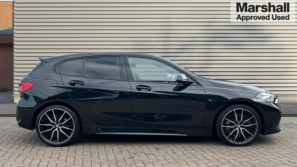 BMW 1 Series 1 Series 118D M Sport Step YC70JVD Black #2
