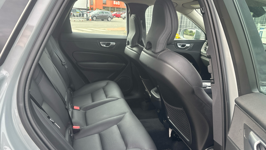 Volvo XC60 Xc60 2.0 B5p Core Awd Geartronic YW23FXZ Grey #6