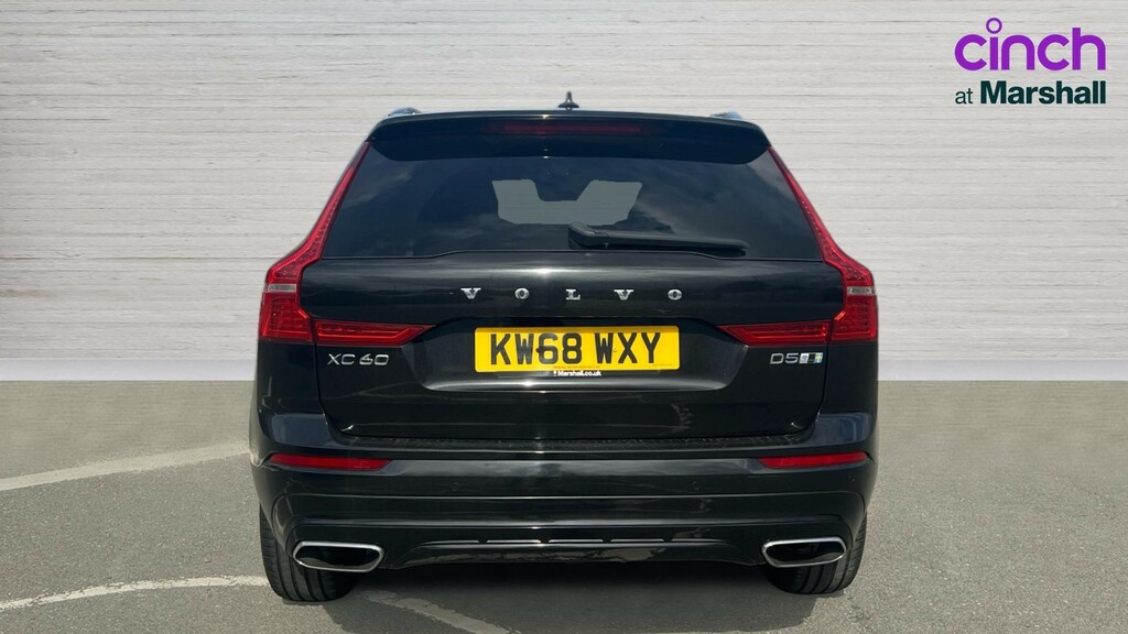 Volvo XC60 Xc60 2.0 D5 Powerpulse R Design Awd Geartronic Black #4