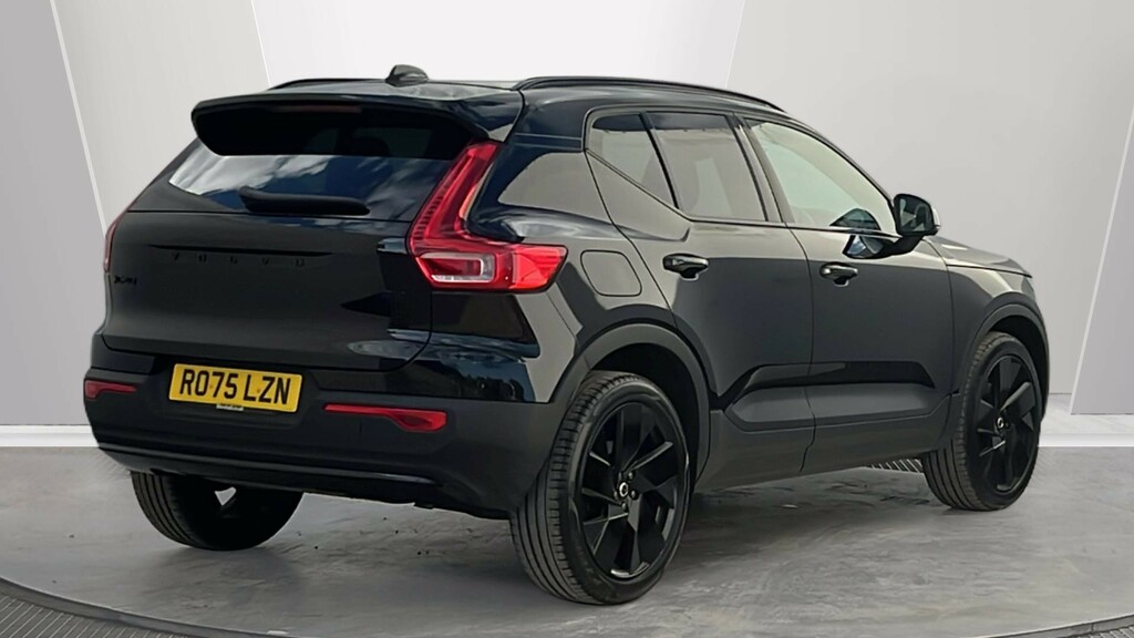 Volvo XC40 Xc40 2.0 B4p Plus Black Edition Black #2
