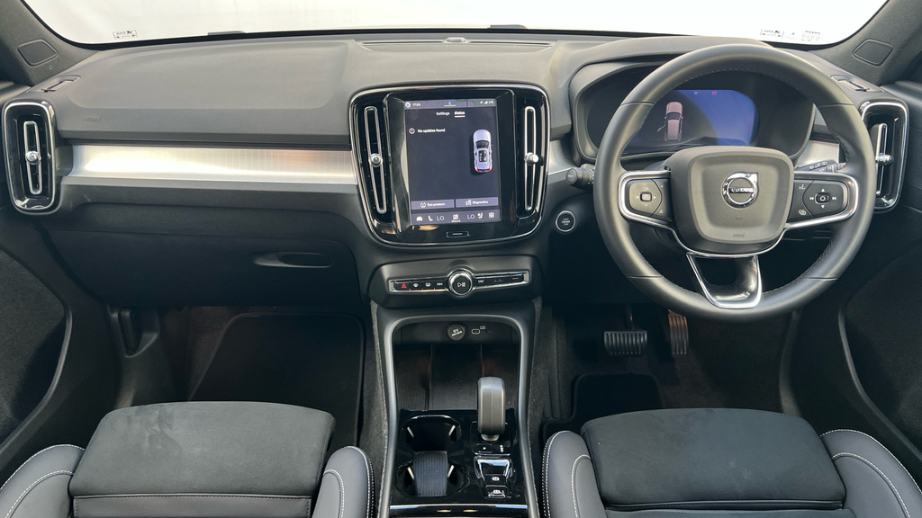 Volvo XC40 Xc40 2.0 B4p Plus Black Edition Black #5