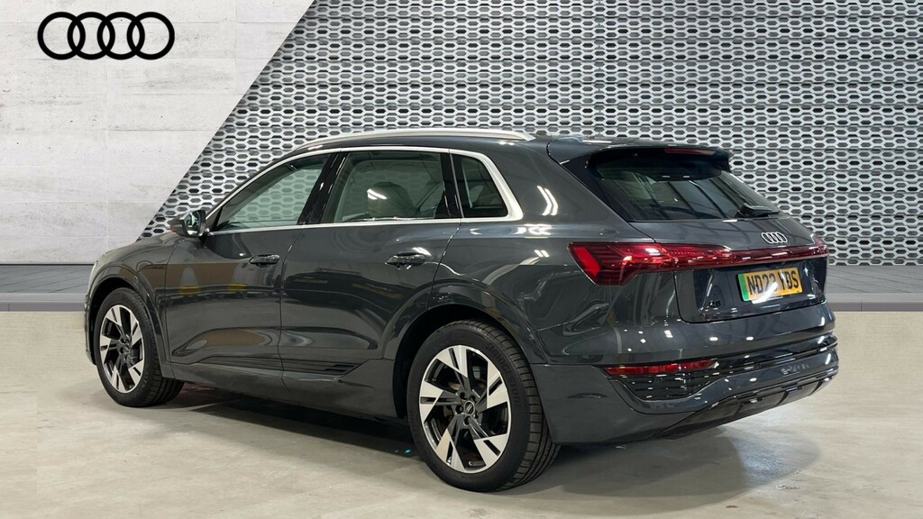 Audi Q8 e tron Q8 250Kw 50 Quattro 95Kwh Sport Black #3