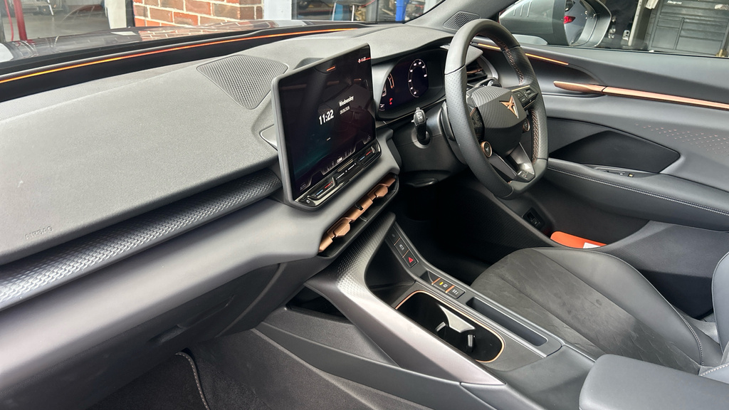 Cupra Terramar Terramar 1.5 Etsi 150 V2 Dsg Purple #2