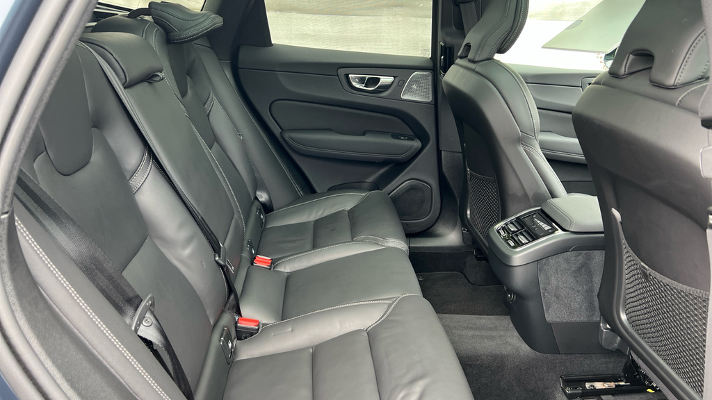 Volvo XC60 Xc60 2.0 B5p Ultra Dark Awd Geartronic Blue #6
