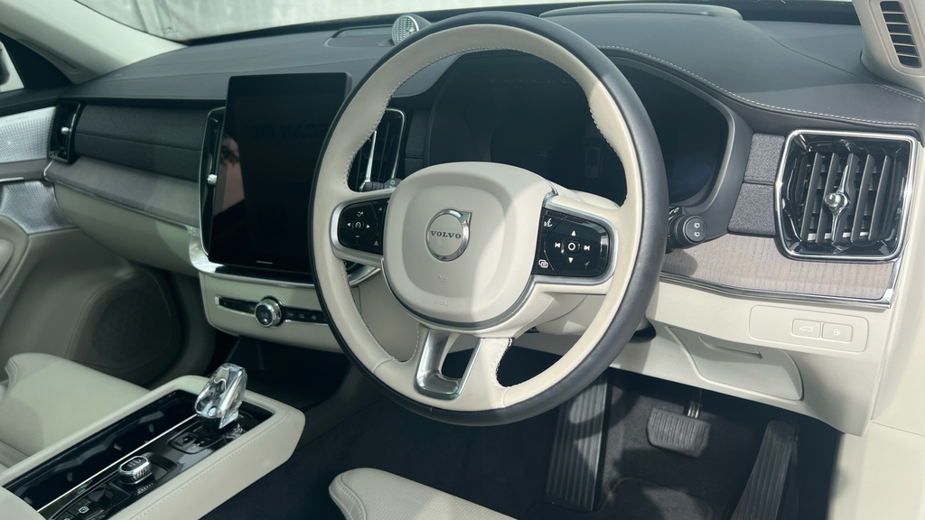 Volvo XC90 Xc90 2.0 T8 Phev Ultra Dark Awd Geartronic Black #5