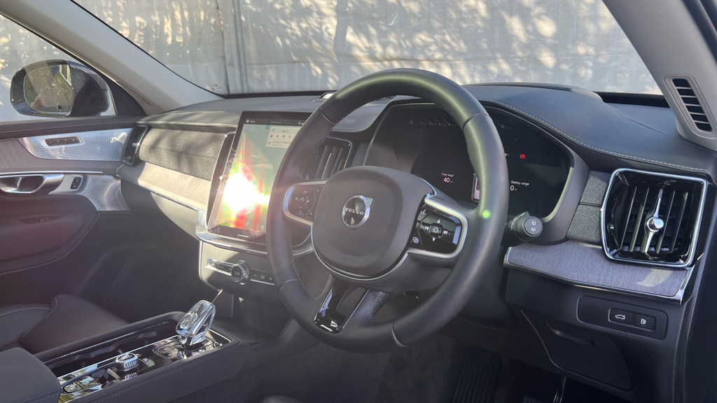 Volvo XC90 Xc90 2.0 T8 Phev Ultra Dark Awd Geartronic Black #4
