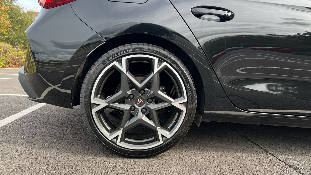 Cupra Leon Leon 1.5 Tsi 150 V2 Black #5
