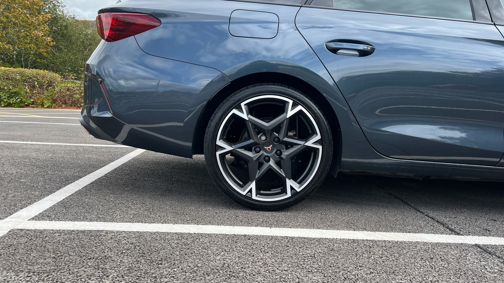Cupra Leon Leon 1.5 Ehybrid 204 V2 Dsg Grey #5