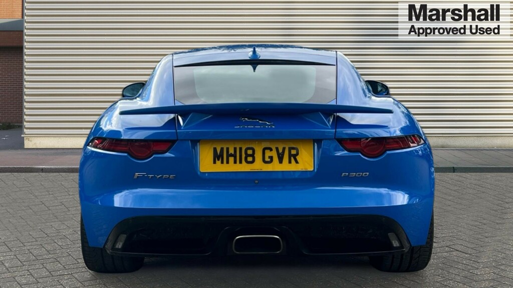 Jaguar F-Type F-type 2.0 R-dynamic Blue #4