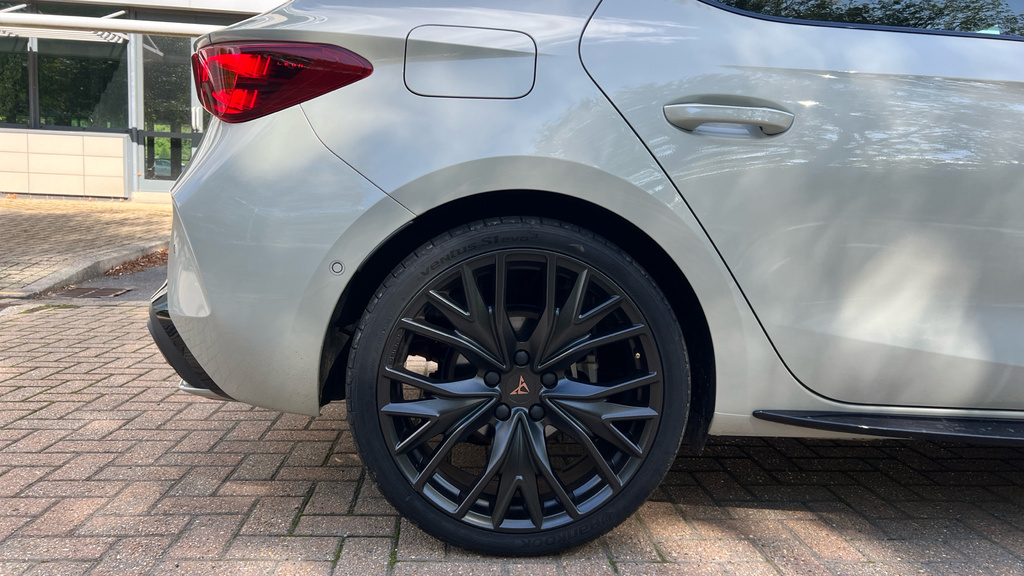 Cupra Leon Leon 1.5 Ehybrid 204 Shadow Edition Dsg Grey #5