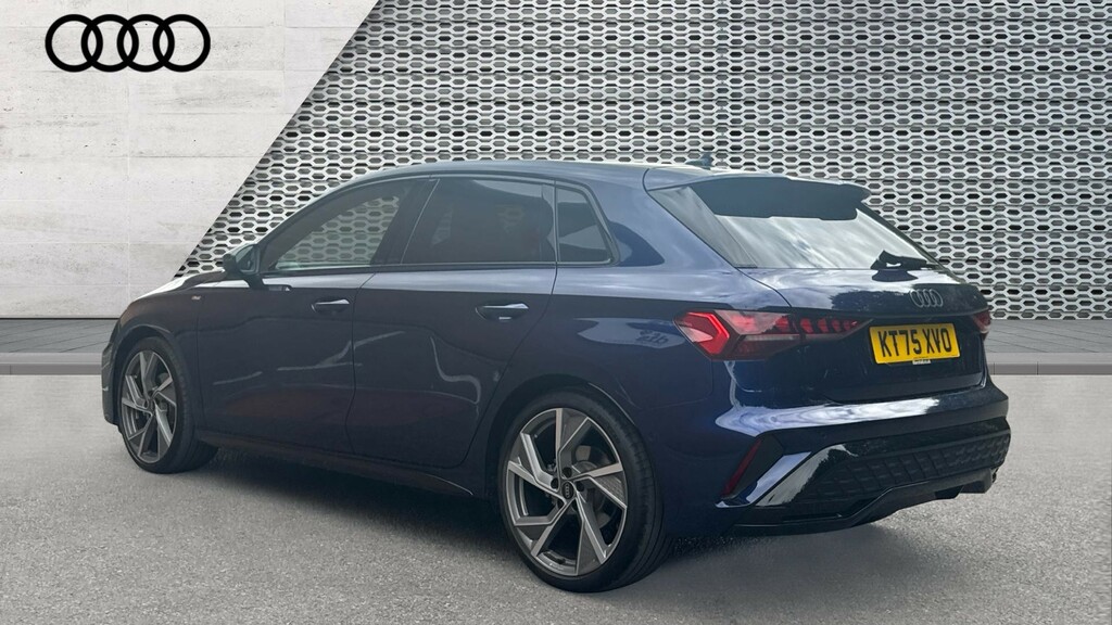 Audi A3 A3 1.5 Tfsi 150 Black Edition S Tronic Blue #3