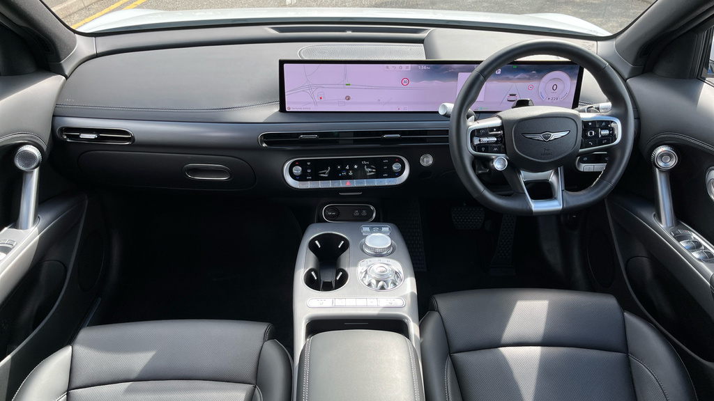 Genesis GV60 Gv60 168Kw Pure 84Kwh White #3