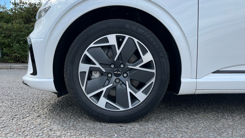 Genesis GV60 Gv60 168Kw Pure 84Kwh White #4