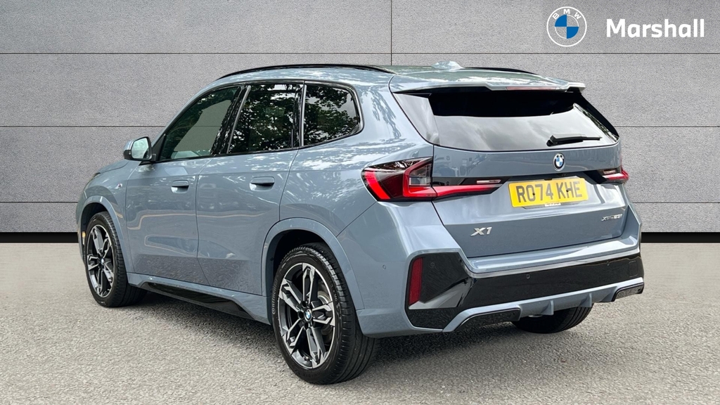 BMW X1 X1 Xdrive 23I Mht M Sport Step #2