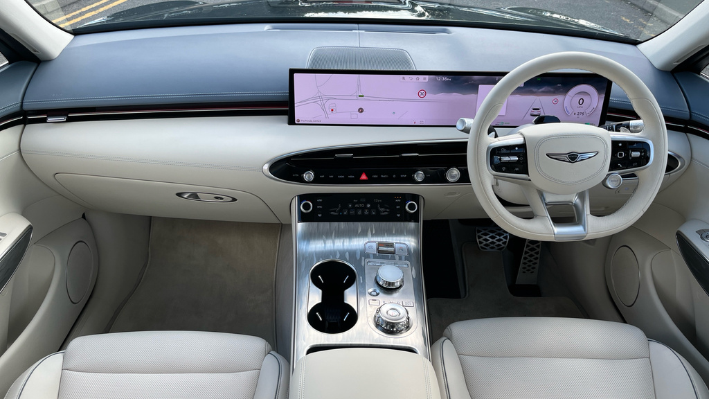 Genesis GV70 Gv70 360Kw Pure 84Kwh Awd Black #3