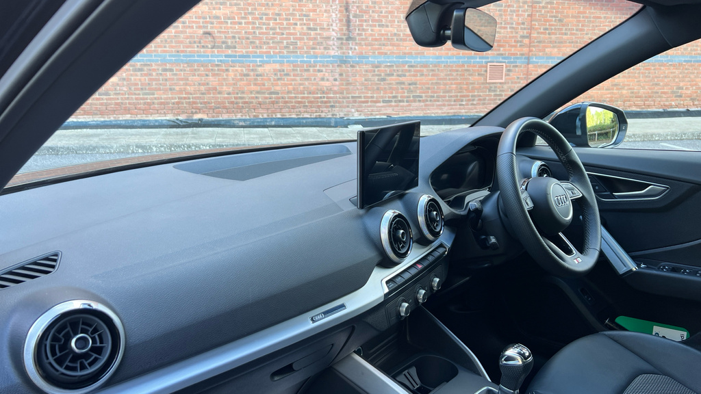 Audi Q2 Q2 35 Tfsi S Line Black #2