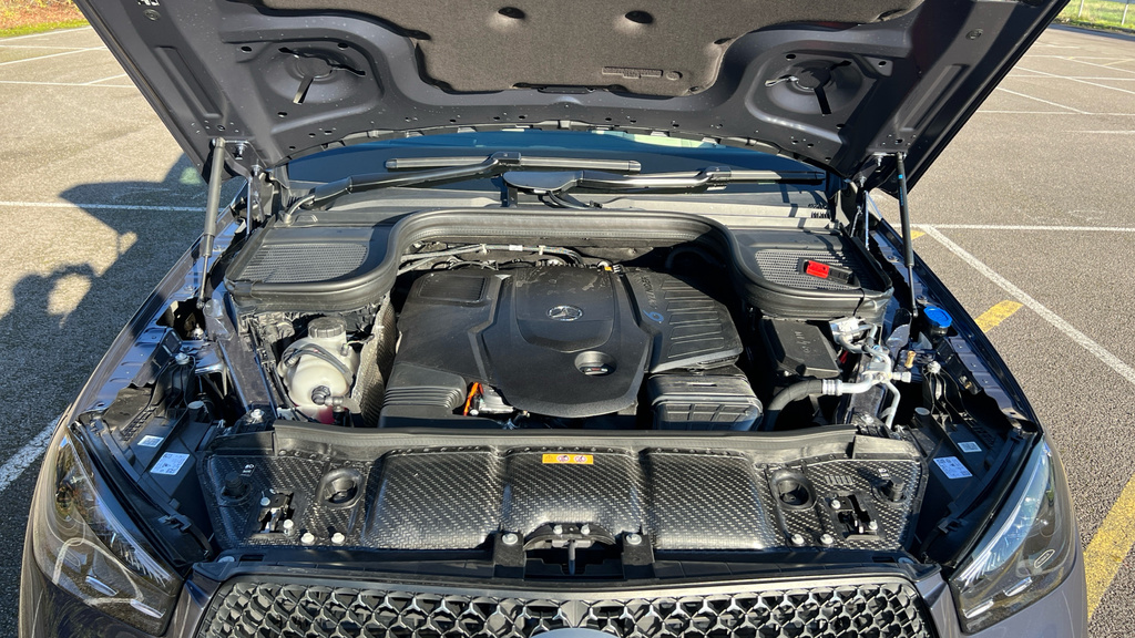 Mercedes-Benz GLE Class 450D 4Matic Amg Line Premium Black #18