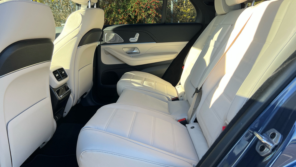Mercedes-Benz GLE Class 450D 4Matic Amg Line Premium Black #23